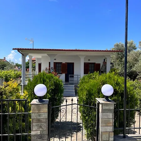 Sea And House *